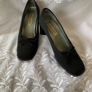 Sam & Libby size 9 black wool pumps, Sinatra